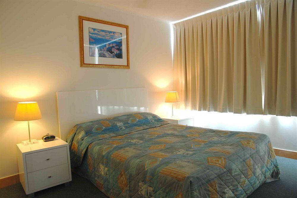 The Shore Apartments - Beachfront Gold Coast Bagian luar foto