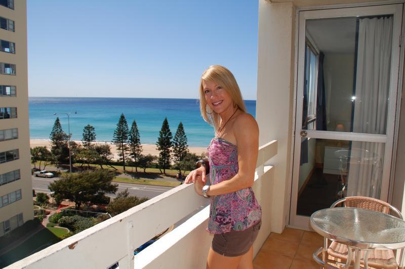 The Shore Apartments - Beachfront Gold Coast Bagian luar foto