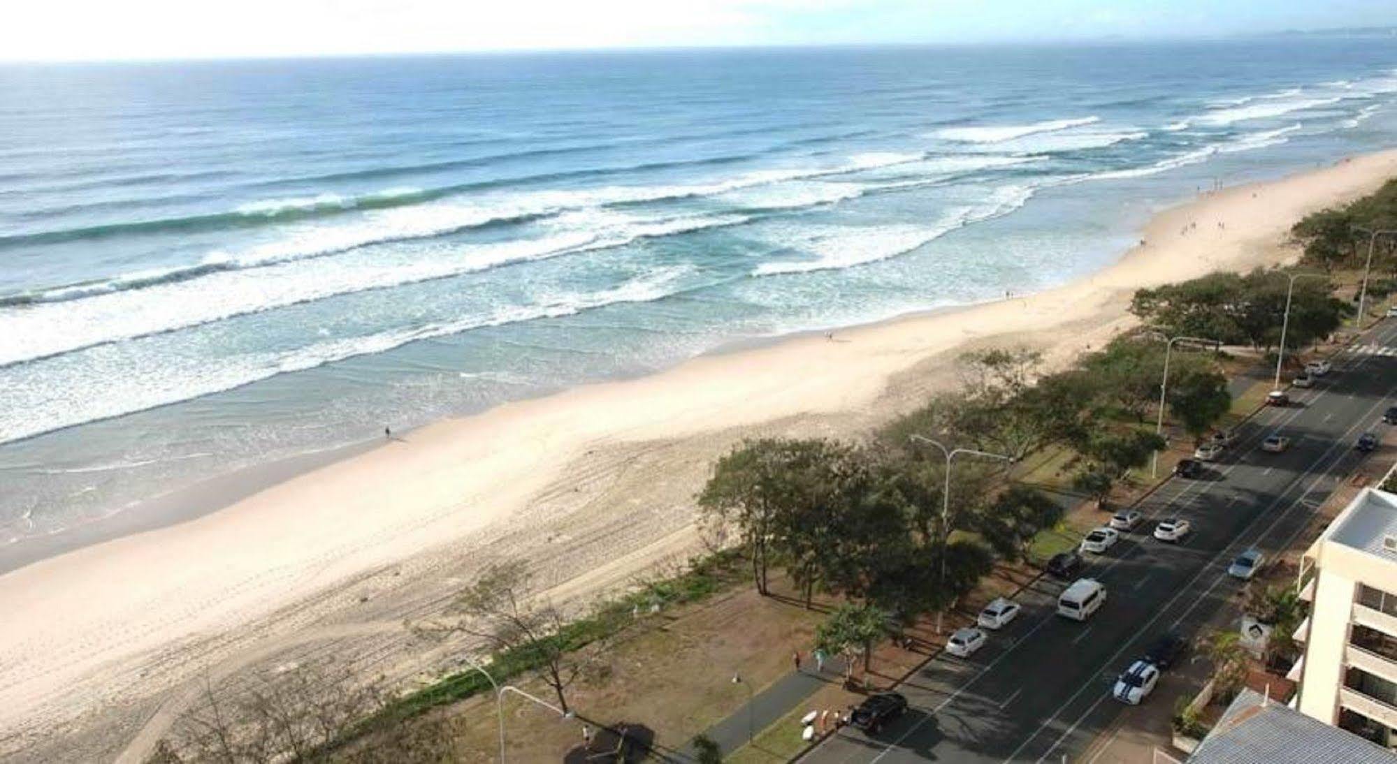 The Shore Apartments - Beachfront Gold Coast Bagian luar foto